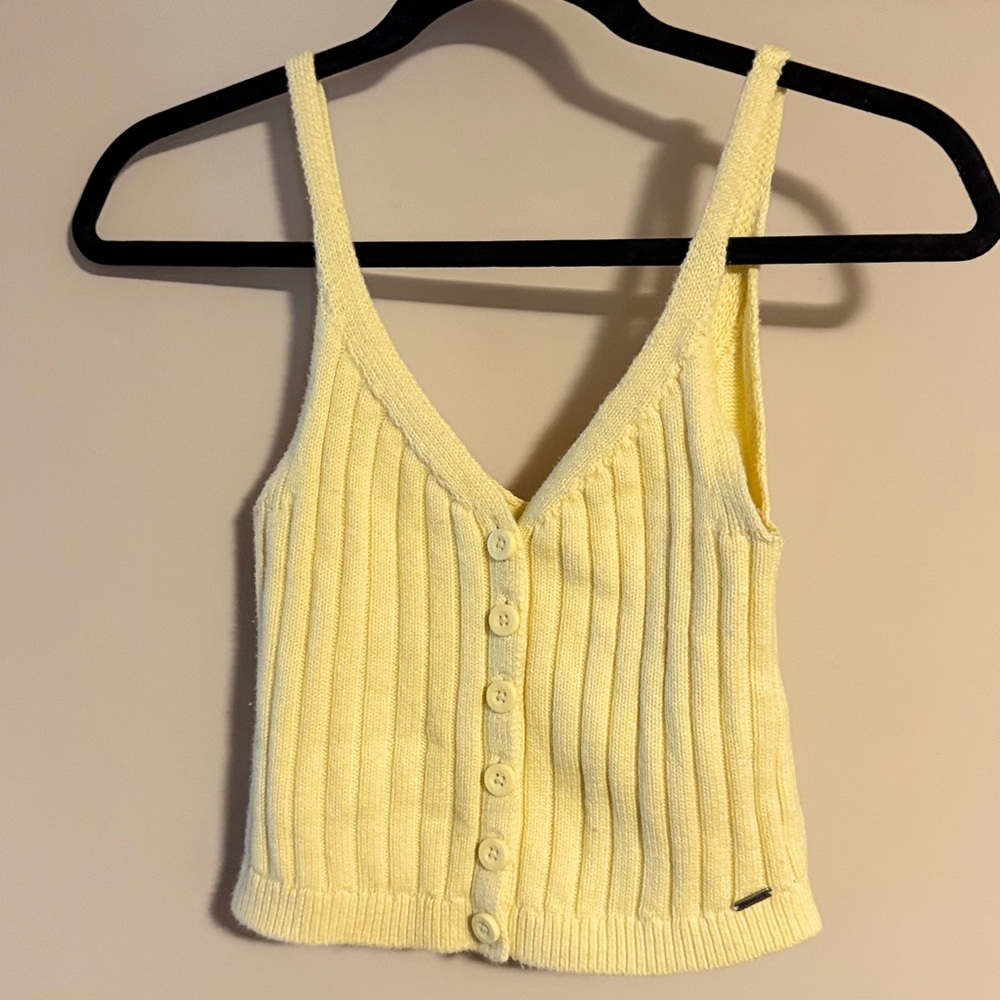 Hollister Yellow Knit Button Up Tank Top - Extra Small